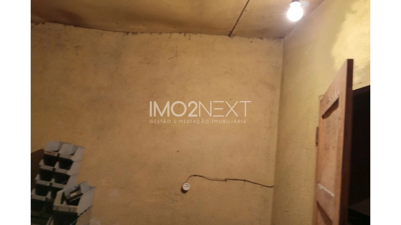 Moradia T4 para Venda em Moita Foto 8