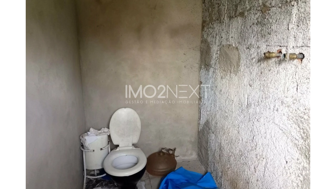 Moradia T4 para Venda em Moita Foto 10