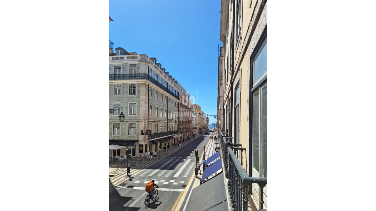 Apartamento T7 para Venda em Santa Maria Maior Foto 4