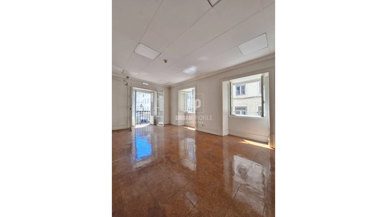 Apartamento T7 para Venda em Santa Maria Maior Foto 10