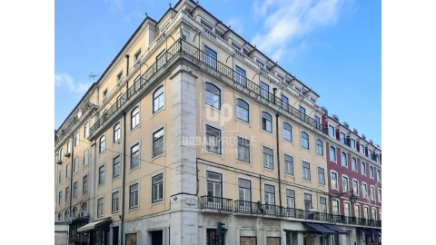 Apartamento T7 para Venda em Santa Maria Maior
