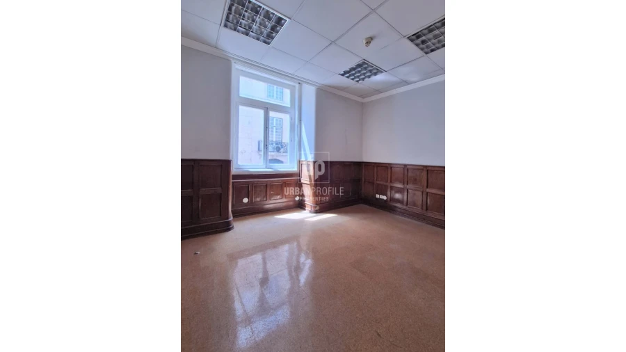 Apartamento T7 para Venda em Santa Maria Maior Foto 7