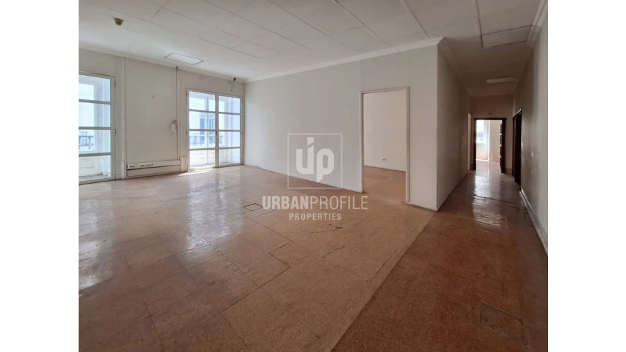 Apartamento T7 para Venda em Santa Maria Maior Foto 11