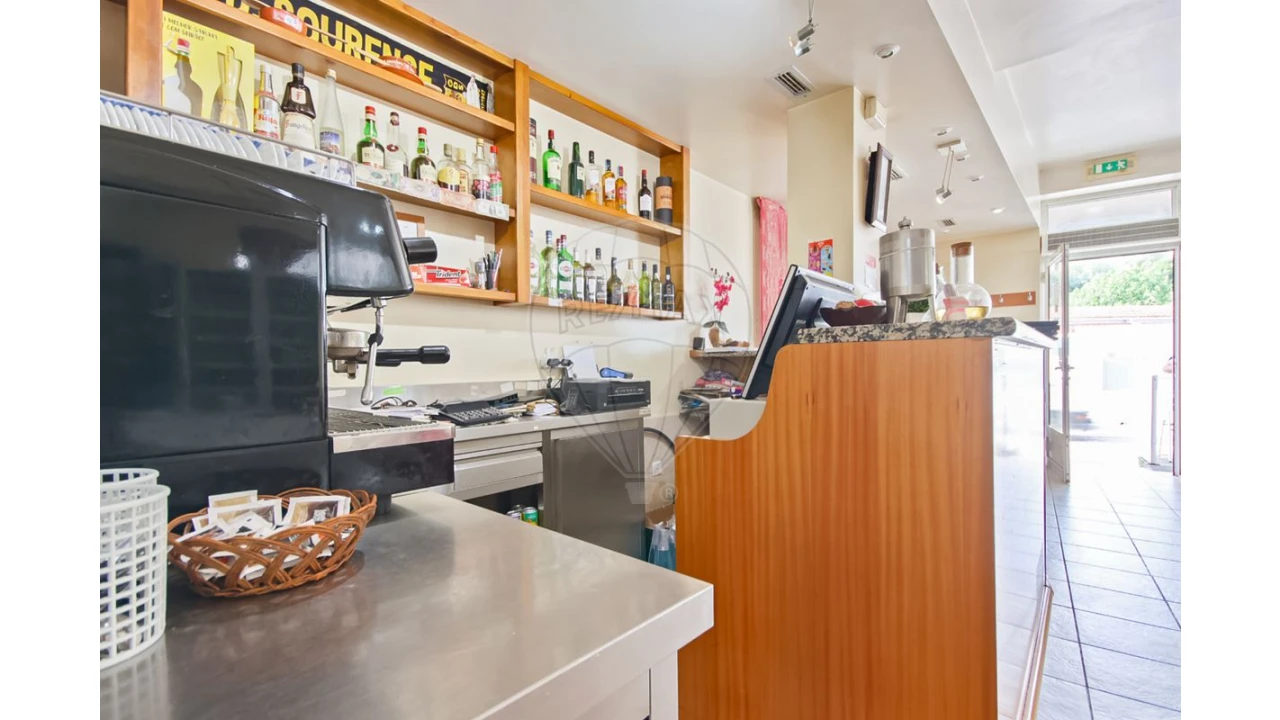 Negócio para Venda em Soure Foto 12