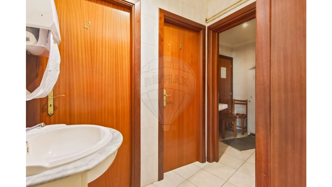 Negócio para Venda em Soure Foto 18