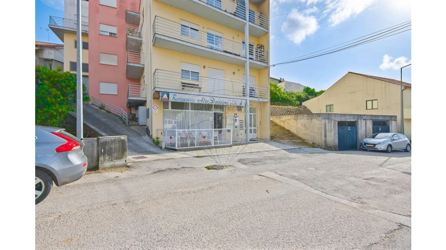 Negócio para Arrendamento em Soure Foto 1