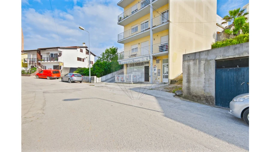 Negócio para Arrendamento em Soure Foto 2