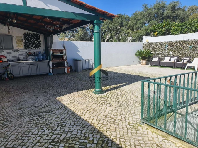 Moradia T4 para Venda em Palmela Foto 3