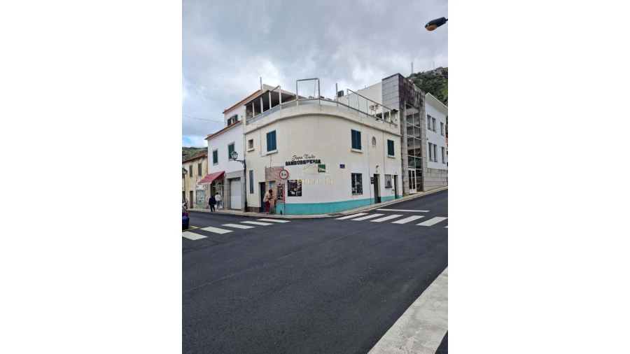 Prédio para Venda em Machico Foto 1