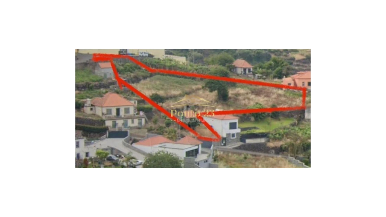 Terreno para Venda em Arco da Calheta Foto 1
