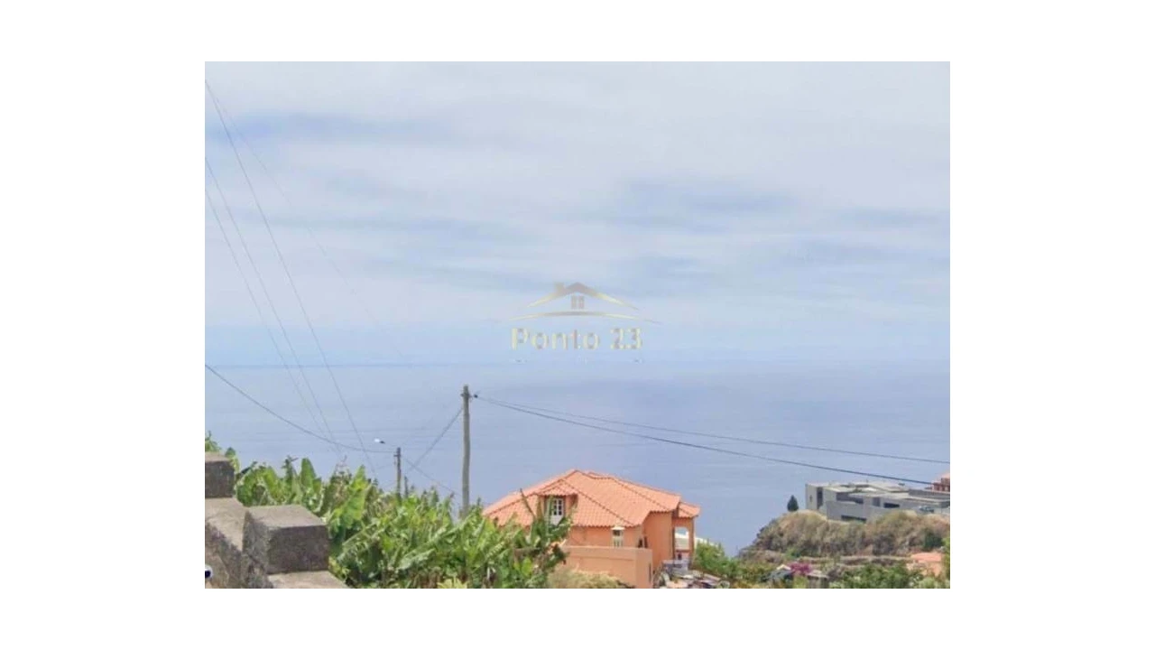 Terreno para Venda em Arco da Calheta Foto 4