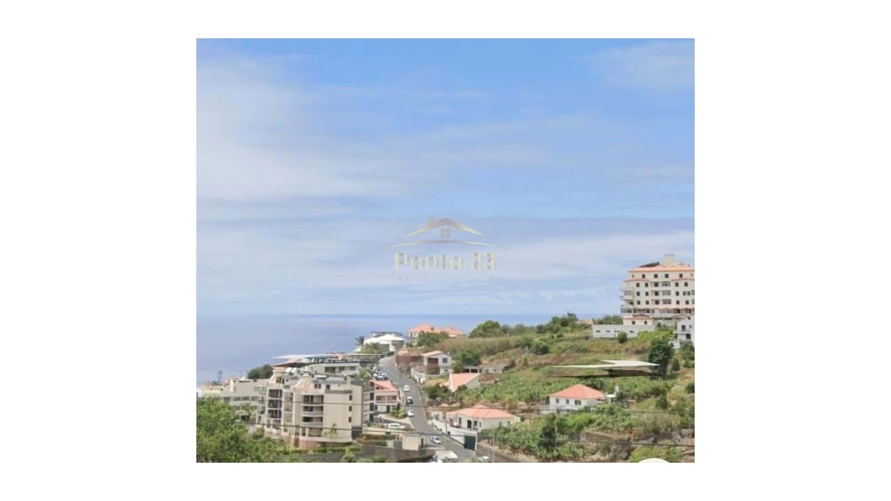 Terreno para Venda em Arco da Calheta Foto 6