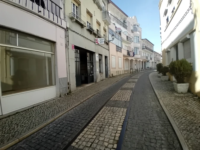 Loja para Venda em Torres Novas (Santa Maria, Salvador e Santiago) Foto 13