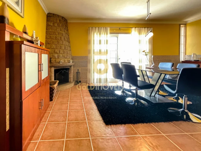 Moradia T4 para Venda em Fornos Foto 7