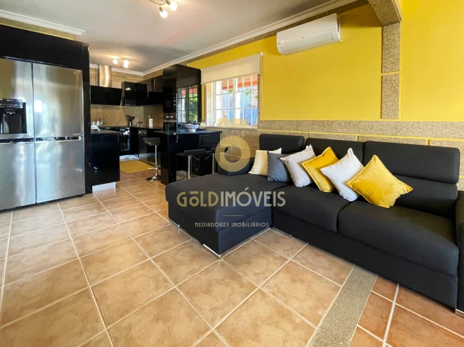 Moradia T4 para Venda em Fornos Foto 1