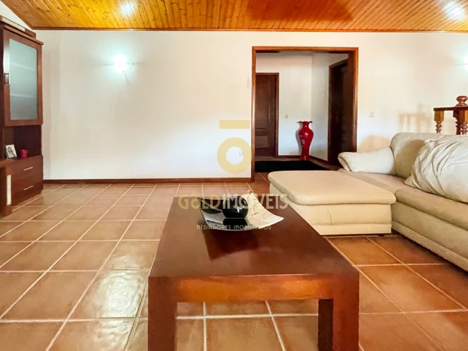 Moradia T4 para Venda em Fornos Foto 19