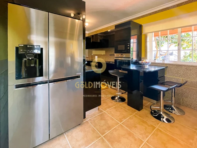 Moradia T4 para Venda em Fornos Foto 11