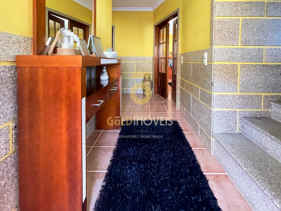 Moradia T4 para Venda em Fornos Foto 9