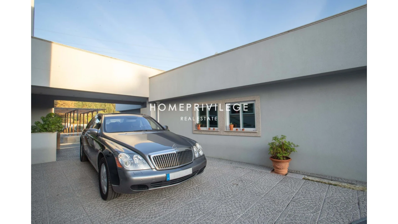 Moradia T5 para Venda em Foz do Sousa e Covelo Foto 41