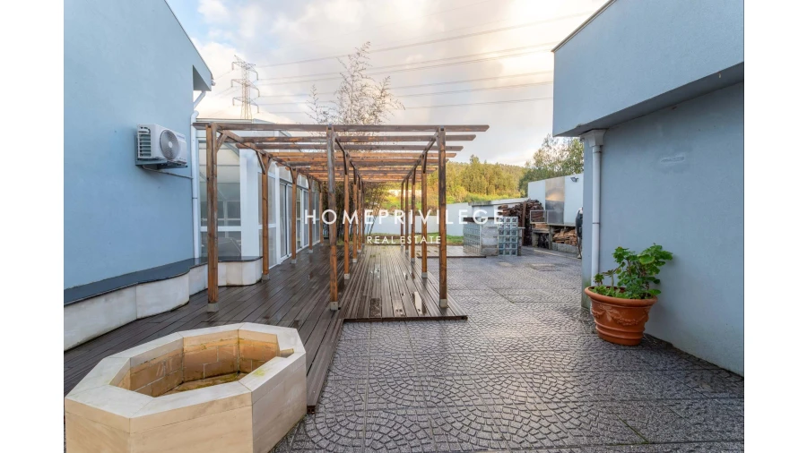 Moradia T5 para Venda em Foz do Sousa e Covelo Foto 24