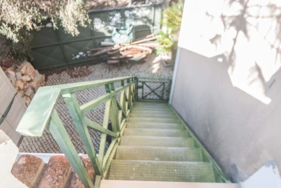Moradia T4 para Venda em Santa Barbara de Nexe