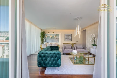 Apartamento T3 para Venda em Funchal (Se)