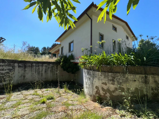 Moradia T3 para Venda em Carragozela e Várzea de Meruge Foto 2