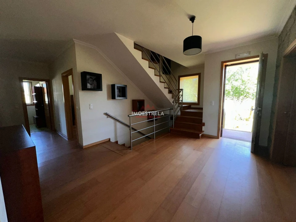 Moradia T3 para Venda em Carragozela e Várzea de Meruge Foto 9