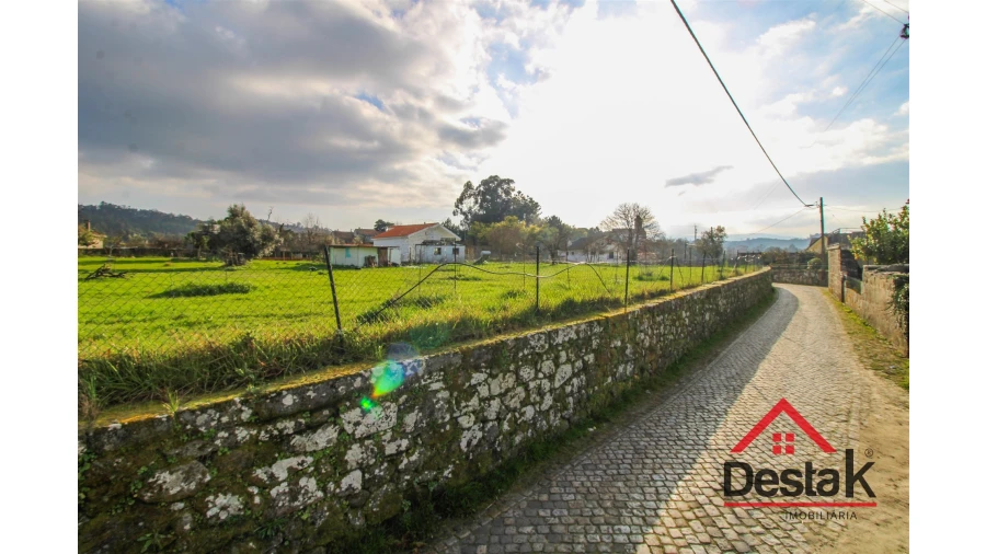 Moradia T4 para Venda em São Miguel do Mato Foto 22