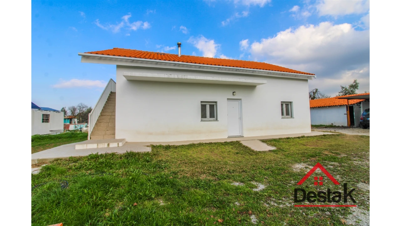 Moradia T4 para Venda em São Miguel do Mato Foto 4