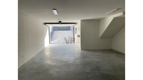 Moradia T4 para Venda em Custóias, Leça do Balio e Guifões