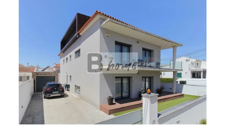 Moradia T7 para Venda em Costa da Caparica Foto 7