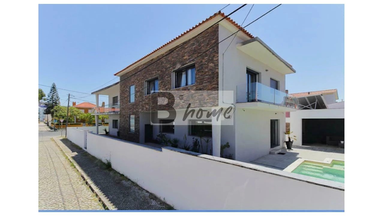 Moradia T7 para Venda em Costa da Caparica Foto 5