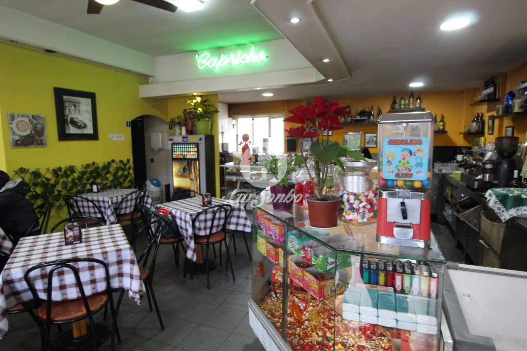 Loja para Trespasse em Rio Tinto Foto 1