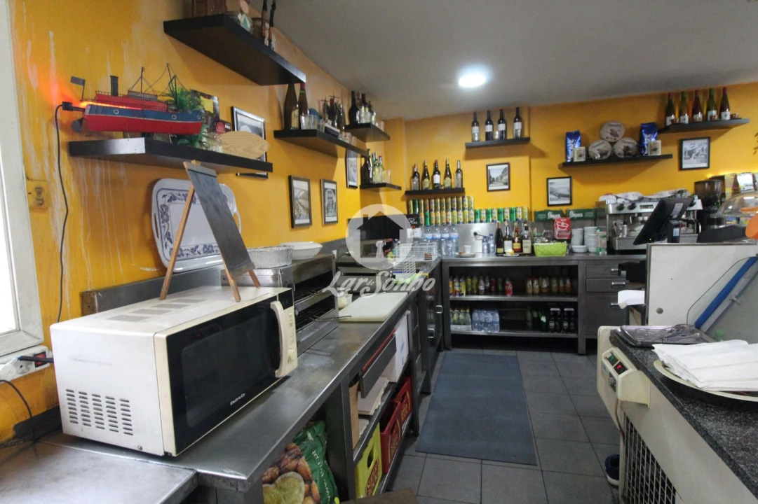 Loja para Trespasse em Rio Tinto Foto 13