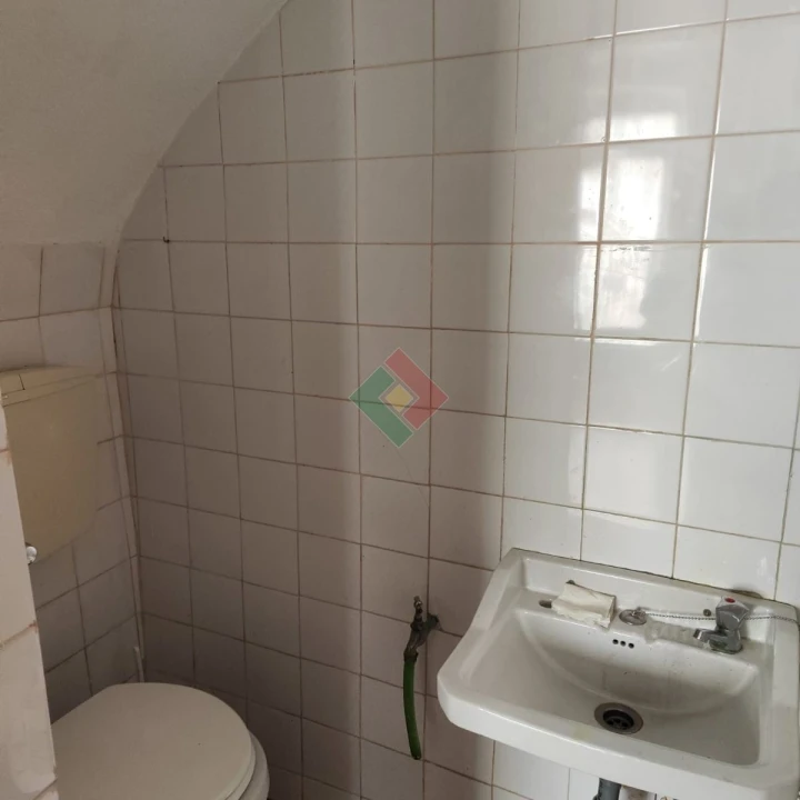 Loja para Venda em Assunção, Ajuda, Salvador e Santo Ildefonso Foto 9