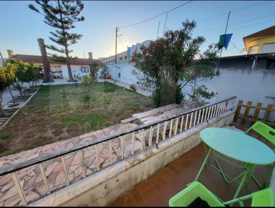 Moradia T3 para Venda em Santa Maria, São Pedro e Sobral da Lagoa Foto 5