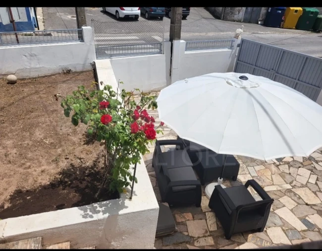 Moradia T3 para Venda em Santa Maria, São Pedro e Sobral da Lagoa