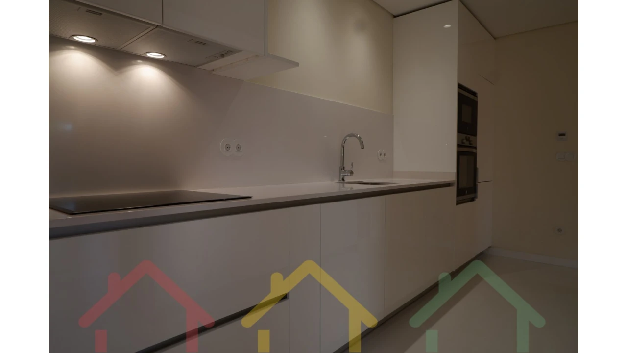 Apartamento T3 para Venda em Lordelo do Ouro e Massarelos Foto 4