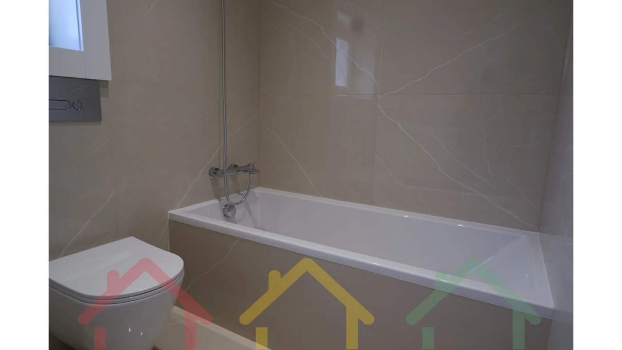 Apartamento T3 para Venda em Lordelo do Ouro e Massarelos Foto 11