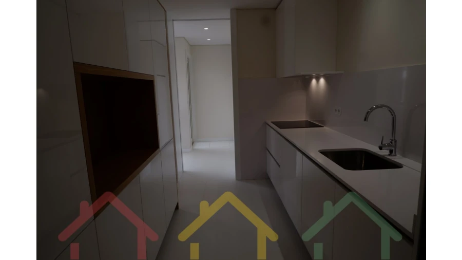 Apartamento T3 para Venda em Lordelo do Ouro e Massarelos Foto 6