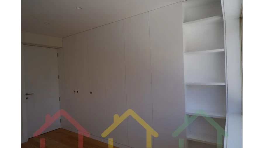 Apartamento T3 para Venda em Lordelo do Ouro e Massarelos Foto 22