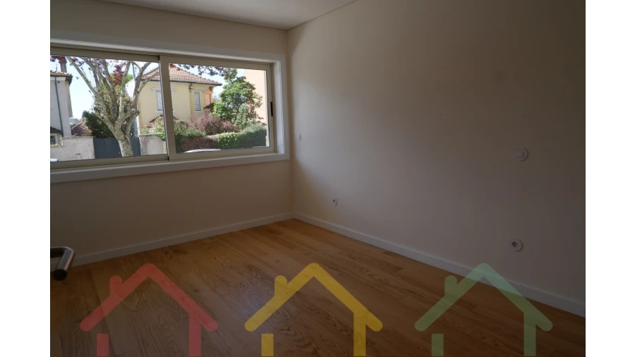 Apartamento T3 para Venda em Lordelo do Ouro e Massarelos Foto 23