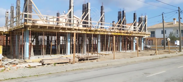 Moradia T4 para Venda em Fernao Ferro