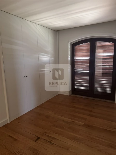 Moradia T4 para Venda em Gulpilhares e Valadares