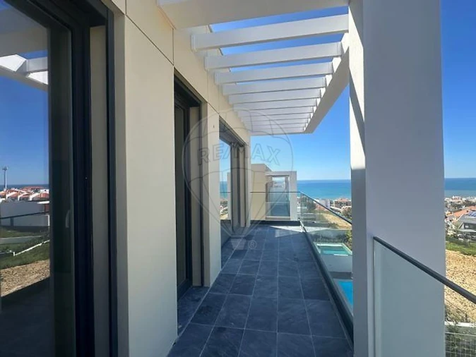 Moradia T5 para Venda em Ericeira Foto 2