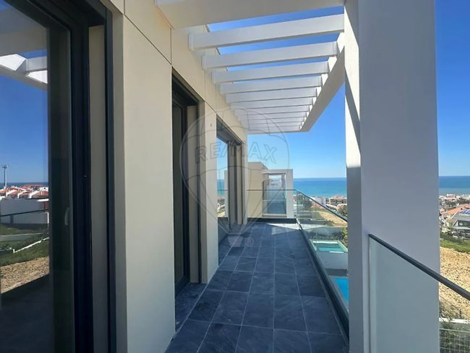 Moradia T5 para Venda em Ericeira Foto 2