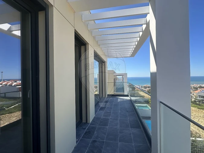Moradia T5 para Venda em Ericeira Foto 2