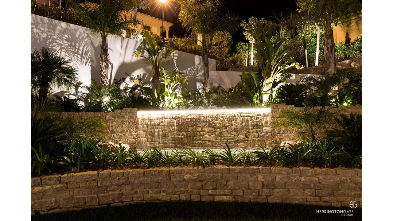 Moradia T5 para Venda em Budens Foto 68