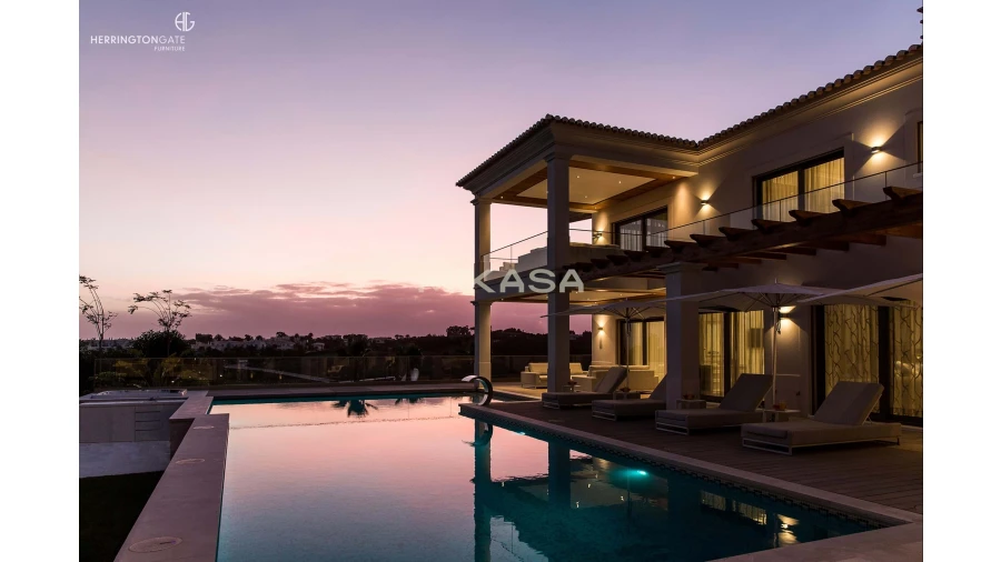 Moradia T5 para Venda em Budens Foto 63